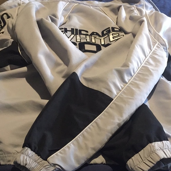 Men’s Chicago White Sox Windbreaker - Picture 2 of 3